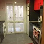 Moderno Y Centrico * Σορία