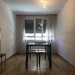 Moderno Y Centrico Διαμέρισμα